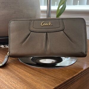 Coach long wallet full zip leather
